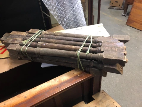 Lot 15 vintage Victorian age turned spindle balusters old varnish 24/28” x 1.75” Cover