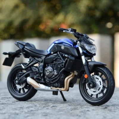 Motocicleta fundida a presión Yamaha MT07 2018 1:18 modelo juguete coleccionable Foto 1 de 4