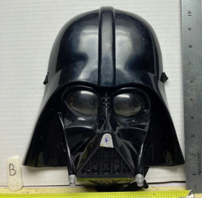 Darth Vader Halloween Mask for kids STAR WARS 2005 Lucas film Ltd. - Image 1 of 2