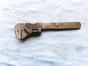 WAKEFIELD WRENCH NO. 3 T.L. SIDE ADJUST BICYCLE AND POCKET WRENCH - Picture 1 of 4