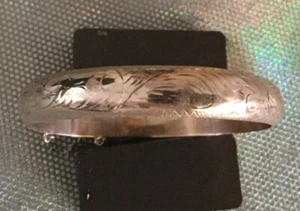 Vintage Sterlingsilber geätzt hart Armreif 8" mit Sicherheitsverschluss 13 Gramm - Bild 1 von 4