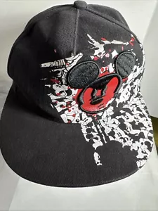 Gorra de baile Mickey Mouse cara roja negra parques de Disney ajustada juvenil 100 % algodón - Imagen 1 de 9
