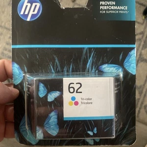 HP 62 Tricolor Ink Cart, Exp: April 2026 - Photo 1/2
