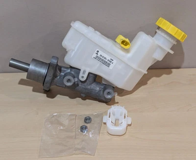 Novo Cilindro Mestre de Freio Genuíno OEM 2013-2016 Dodge Dart 68192615AA Auto Trans - Imagem 1 de 3