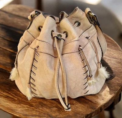 Bolso Patricia Nash Picerno con Cordón Cuero Italiano Melocotón Rubor Plumas Boho Foto 1 de 4