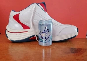 Shaquille O' Neal LA Gear White Shaq Custom Store Display Lace Up Shoe #34 - Picture 1 of 17