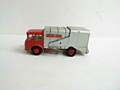 Matchbox Series Lesney King Size K-7 Garbage Trash Refuse Truck - Image 1 of 4