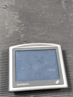 TomTom GO 910 GPS - Gebraucht, Kratzer, Keine Zubehörteile - Bild 1 von 4