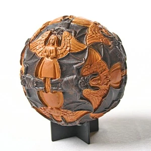 Pisapapeles Sphere Angels and Devils Tessellation Round Orb de Escher 4.5H - Imagen 1 de 4