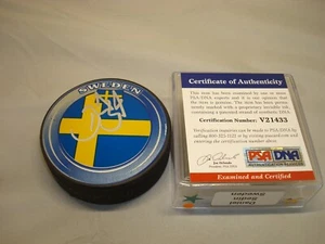 Daniel Sedin Signed Team Sweden Hockey Puck Autographed Canucks PSA/DNA COA 1D - Picture 1 of 4