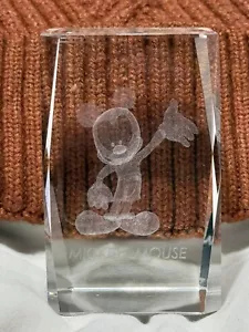 Blocco Vetro Trasparente Topolino 3D 3” H 2”W Usato - Foto 1 di 5