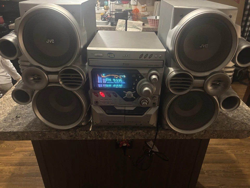 Radio CD estéreo compacta JVC MX-GT90 de colección de los 90 principios de los años 90 Foto 1 de 4