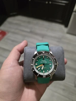 RELOJ AUTOMÁTICO ZODIAC SWISS SUPER SEA WOLF COMPRESIÓN BUZO ZO9305 NUEVO EN CAJA Foto 1 de 4