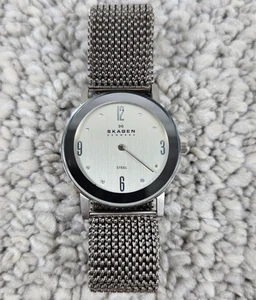 Women's Skagen Slimline Steel 32mm Gunmetal Mesh Band Quartz Watch 39LSSS1 - Picture 1 of 5