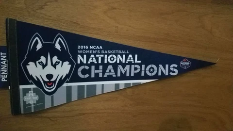 2016 Final Four 12x30 Premium Pennant Womens National Champions UConn Huskies Cover