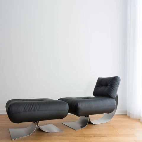 Oscar Niemeyer Alta Chair For Mobilier International / C.1970 Cover