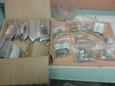 lot de composants électronique vintage resistances - Photo 1/4