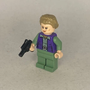 General Leia Minifigur dunkelbraun Rollkragen, detaillierte Weste Lego Star Wars 75240 - Bild 1 von 4