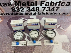 USG Preessure Gauge 30-0-100PSI Conn. 1/4” ANPT LM Size 2.5” Qty 3 - Picture 1 of 7