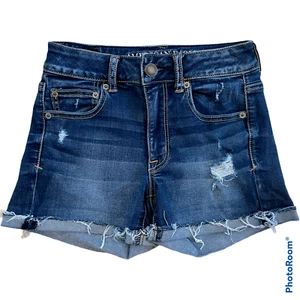Pantaloncini denim American Eagle Outfitter AEO super elasticizzati effetto invecchiato - taglia 2 - Foto 1 di 6
