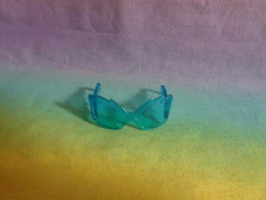Monster High Doll Frankie Stein Gloom Beach Replacement Blue Sunglasses - Picture 1 of 5