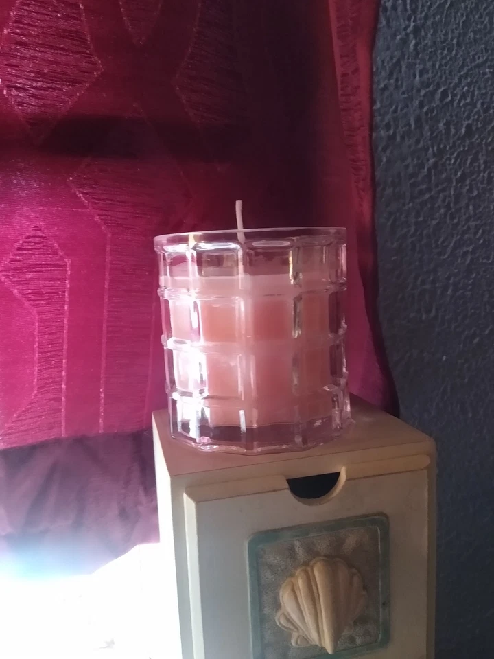 Velas decorativas caseras aroma a sandía en un frasco de vidrio de 10 pulgadas cera de abejas  Foto 1 de 1