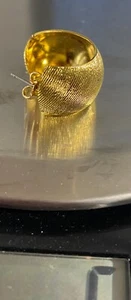 Avon Vintage 1978 Satin Ribbons Wide Gold Tone Hoop Post Earrings Signed Backs - Picture 1 of 3