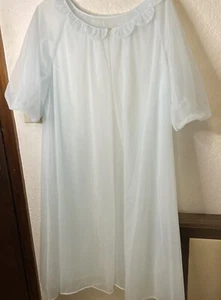 VANITY FAIR ACCAPPATOIO PEIGNOIR BLU CHIARO VINTAGE MANICA A SBUFFO DOPPIO NYLON CHIFFON GRANDE - Foto 1 di 11