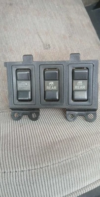 原始设备制造商 95 96 97 98 99 丰田 Celica 可转换后电源窗车顶开关 — 第 1/2 张图片