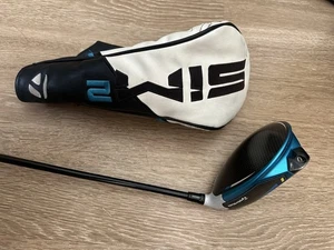 Taylormade SIM2 10.5 Driver RH Regular Shaft (Headcover Included) - Picture 1 of 8