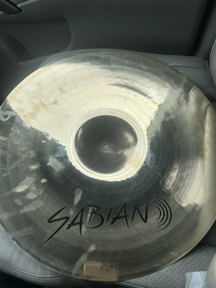 Sabían de choque delgado de 18 pulgadas  Foto 1 de 2