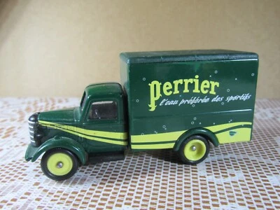 A70 Corgi 1 Lkw D'Dazumal Bedford 30 Well Transporter Perrier 1950 Grün 1:72 - Bild 1 von 4