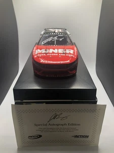 2024 Josh Berry #4 Minor Autographed 1/24 Nascar - Picture 1 of 21