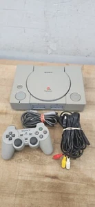 Consola de videojuegos Sony PlayStation 1 PS1 SCPH-5501 con paquete de juegos de carreras Ford - Imagen 1 de 14