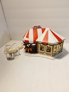 Banco de trabajo de Papá Noel porcelana iluminada casa tienda de juguetes de tapa grande con caja - Imagen 1 de 7