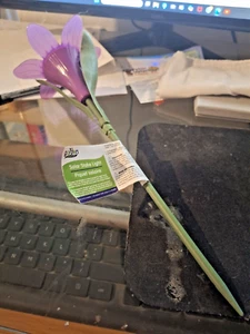 Purple Flower Solar Garden Lighting Stakes 1 foot set of 1 - Picture 1 of 3