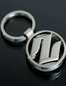 portachiavi logo emlbema stemma ciondolo in metallo Suzuki jimny samurai vitara - Foto 1 di 2
