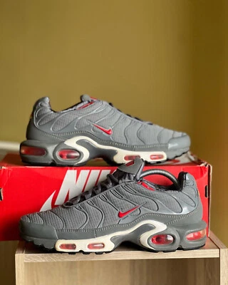 Nike Air Max Plus Tn Scarlett Grey 42 8.5  Supreme requin tuned OG Bw - Photo 1/4
