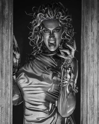 Meduza Headdress 2025 - Image 1 of 4