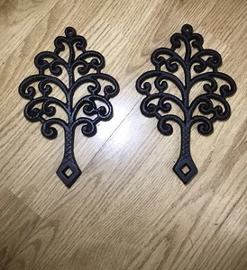 2 Antique Small Cast Iron Trivet Wilton Vintage Pot Pan Skillet Plate Trivets - Picture 1 of 12