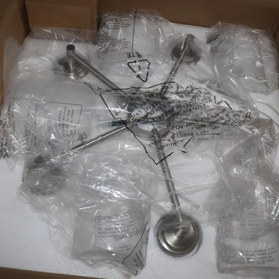 Lámpara de araña Kichler 5 luces para sala de estar 75 W níquel cepillado 44030NI Foto 1 de 4