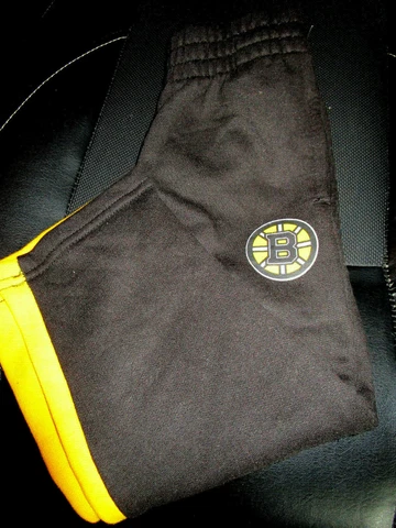 NEW  NHL HOCKEY BOSTON BRUINS YOUTH SWEAT PANTS FLEECE LINED BLACK 2T Cover