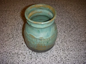 Hand Thrown Pottery Vase - Picture 1 of 2