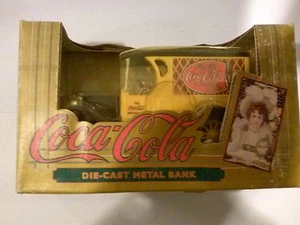 Coca Cola TRUCK--ERTL--CHEVROLET DELIVERY TRUCK BANK 1993 (Box in bad condition) - Picture 1 of 1