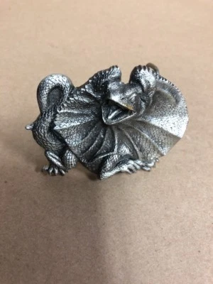 Lizard belt buckle GAP 1994 pewter 3" x 2.25" - Image 1 of 3