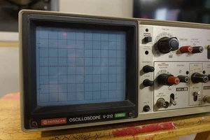 Hitachi V-212 Oscilliscope 2 Channel 20MHZ TESTED and WORKING - Picture 1 of 10