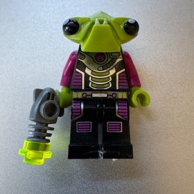 LEGO Alien Conquest Alien Pilot ac002 Retired From Store Display Used for Game