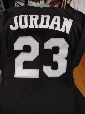 Camiseta Michael Jordan White Sox Wilson Preta Tamanho 52 Costurada Nome Número LOGOTIPO - Imagem 1 de 4
