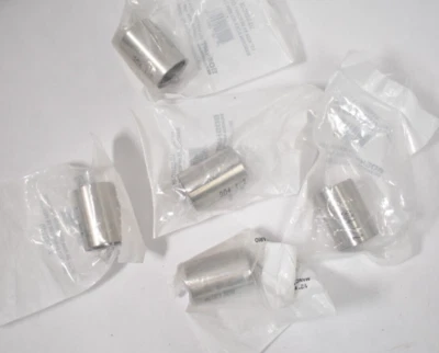 Lot of 5 Boshart Merchant Half Coupling #304 Stainless Steel 1/2" U2-SSMC-05 - Image 1 of 4