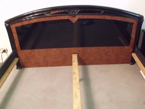 Doppelbett 180 x200 cm-Massiv Hochglanz -Nur Bettrahmen -NEUWERTIG - Bild 1 von 3
